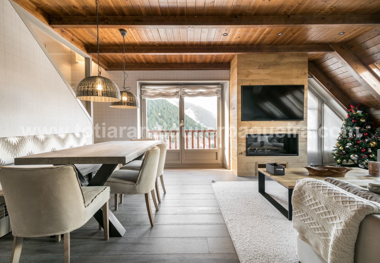 Apartment in Baqueira - Escornacrabes by Totiaran
