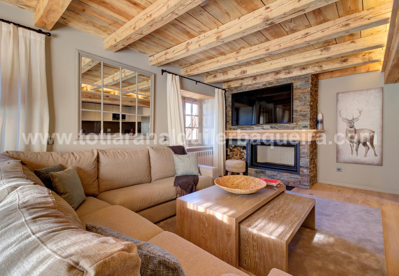 House in Baqueira - Casa Torreon by Totiaran