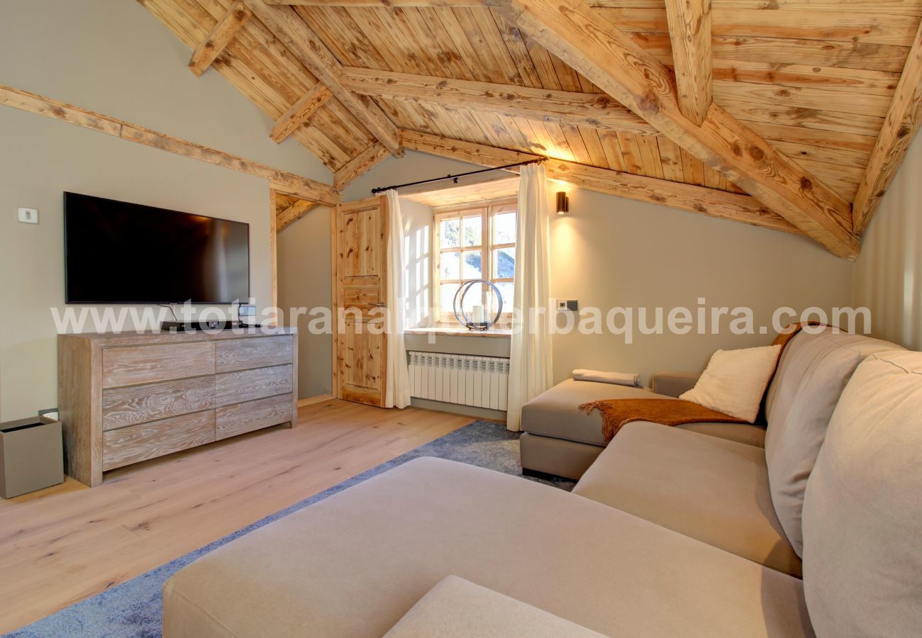 House in Baqueira - Casa Torreon by Totiaran