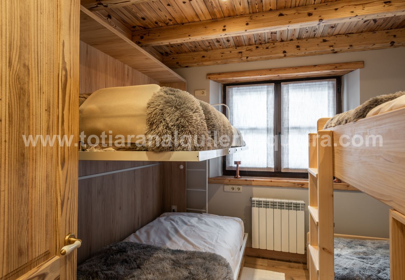 Apartment in Baqueira - Molieres by Totiaran