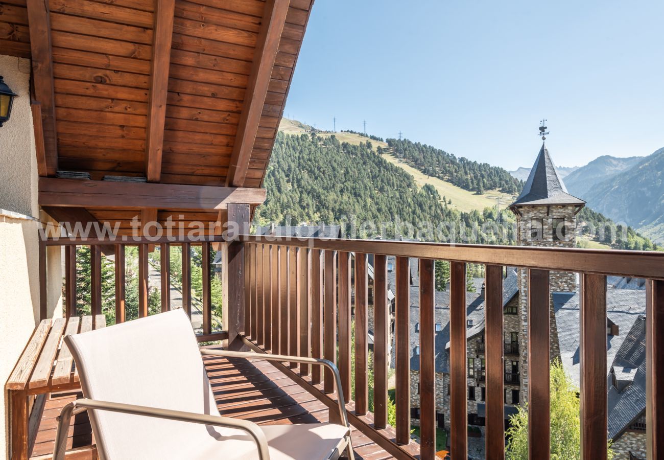House in Baqueira - Casa Mont Romies by Totiaran