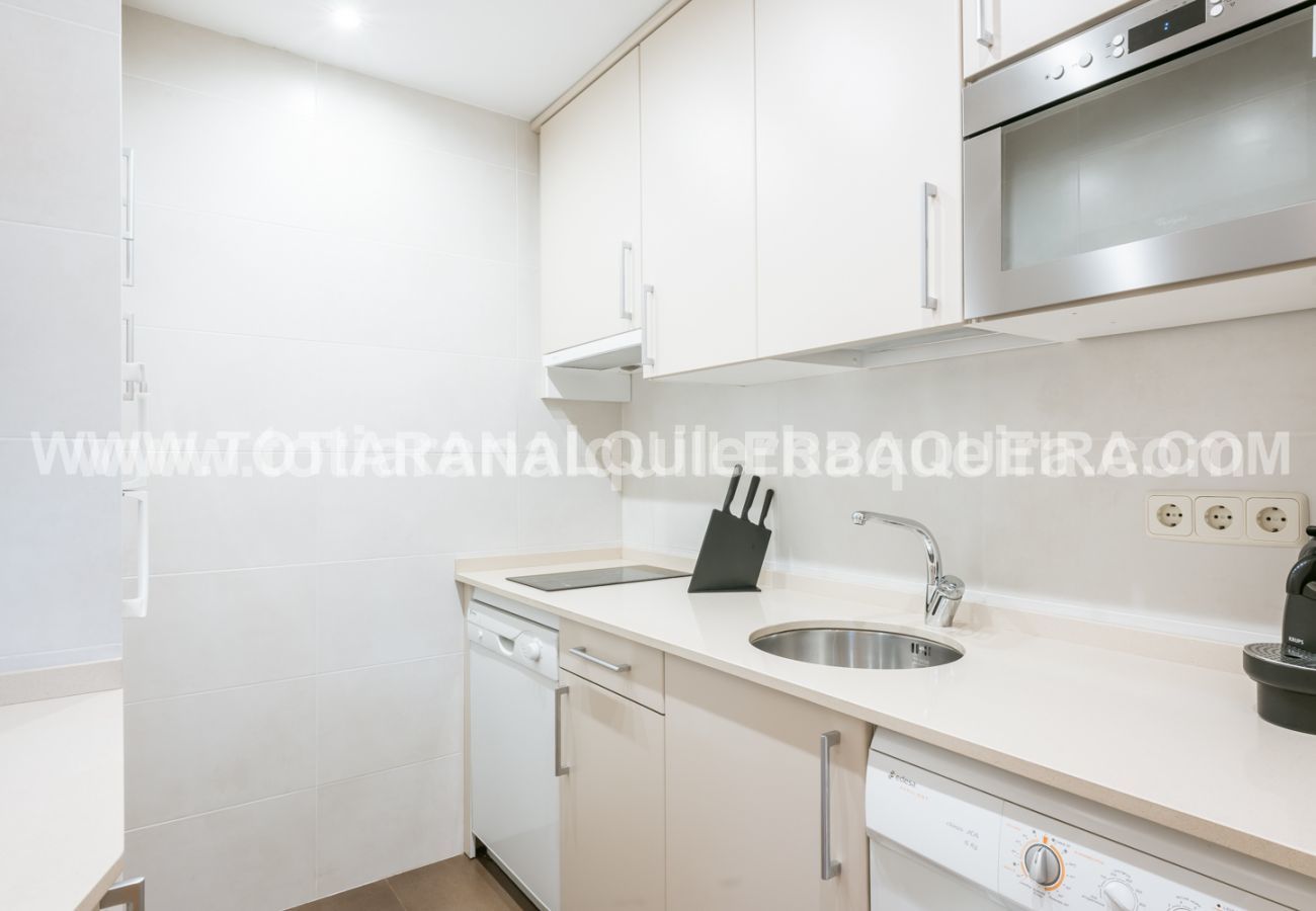 Equipped kitchen of the Era Cabana by Totiaran apartment, Baqueira center
