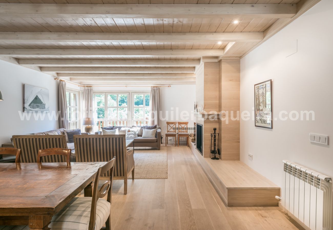 Living room of the house Eth Mur by Totiaran, Val de Ruda Urbanization, at the foot of the slopes