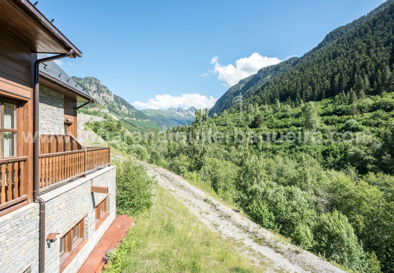 Views of the house Eth Mur by Totiaran, Val de Ruda Urbanization, at the foot of the slopes