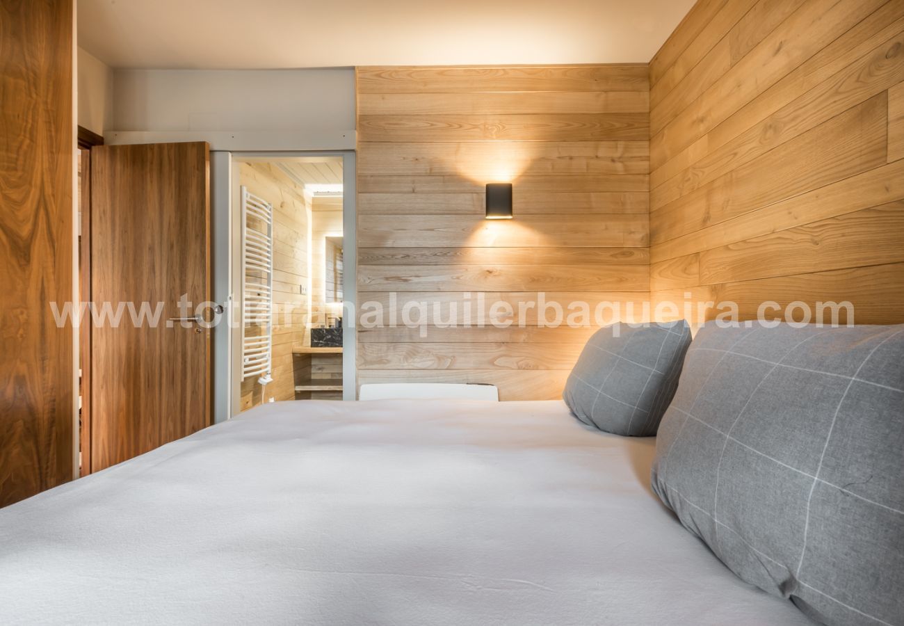 Apartment in Baqueira - Muntanyos by Totiaran