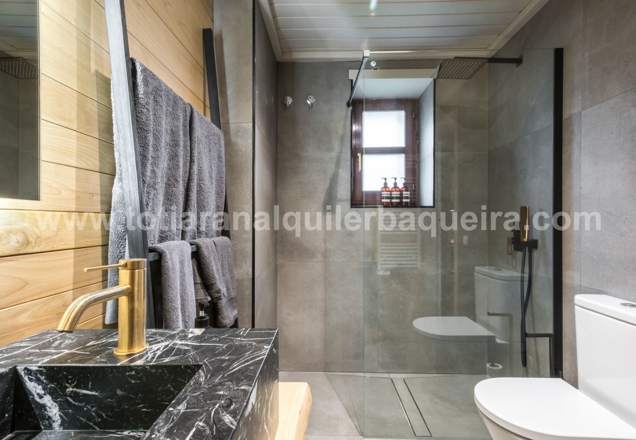 Apartment in Baqueira - Muntanyos by Totiaran