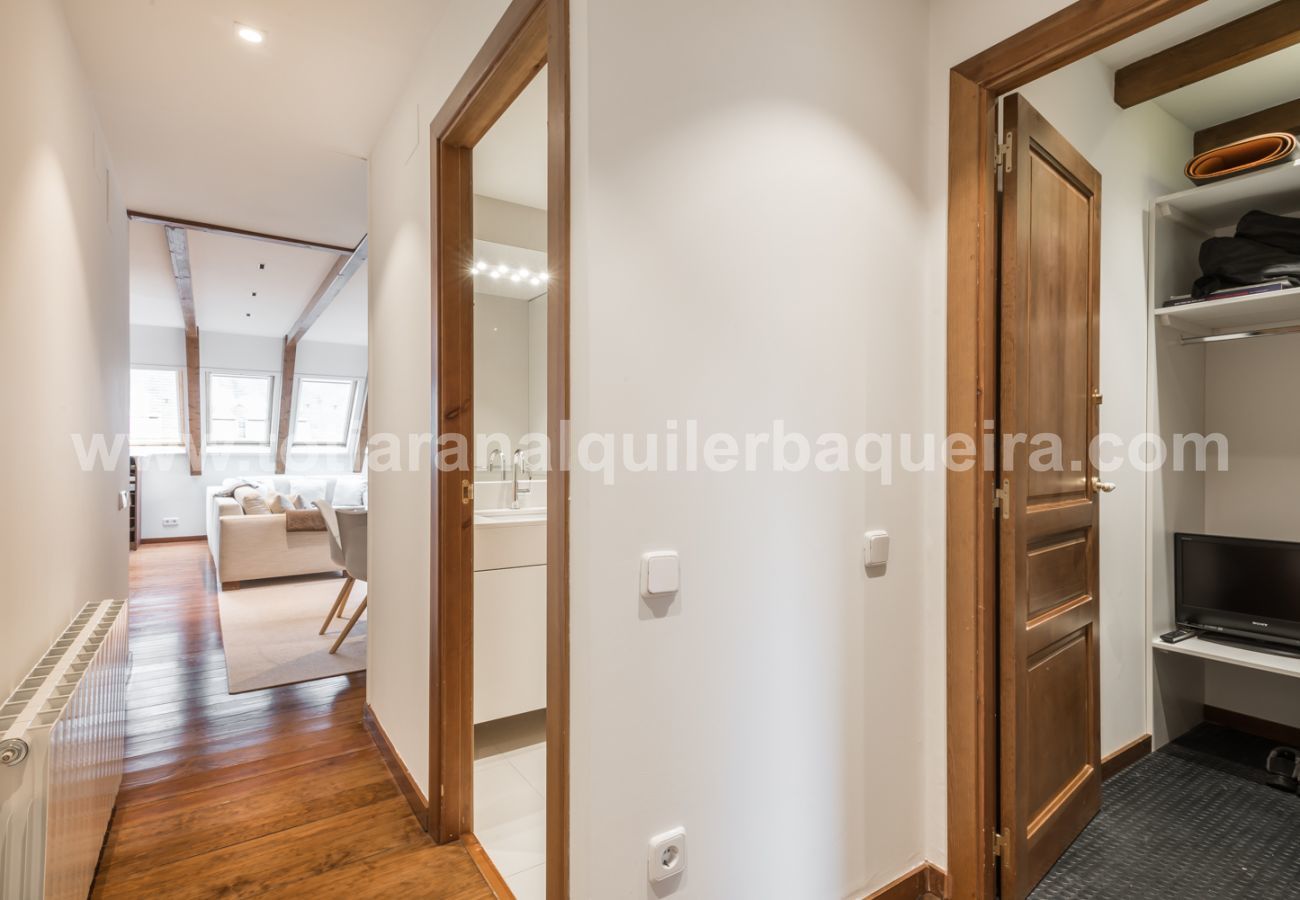 Apartment in Baqueira - Cabirol by Totiaran