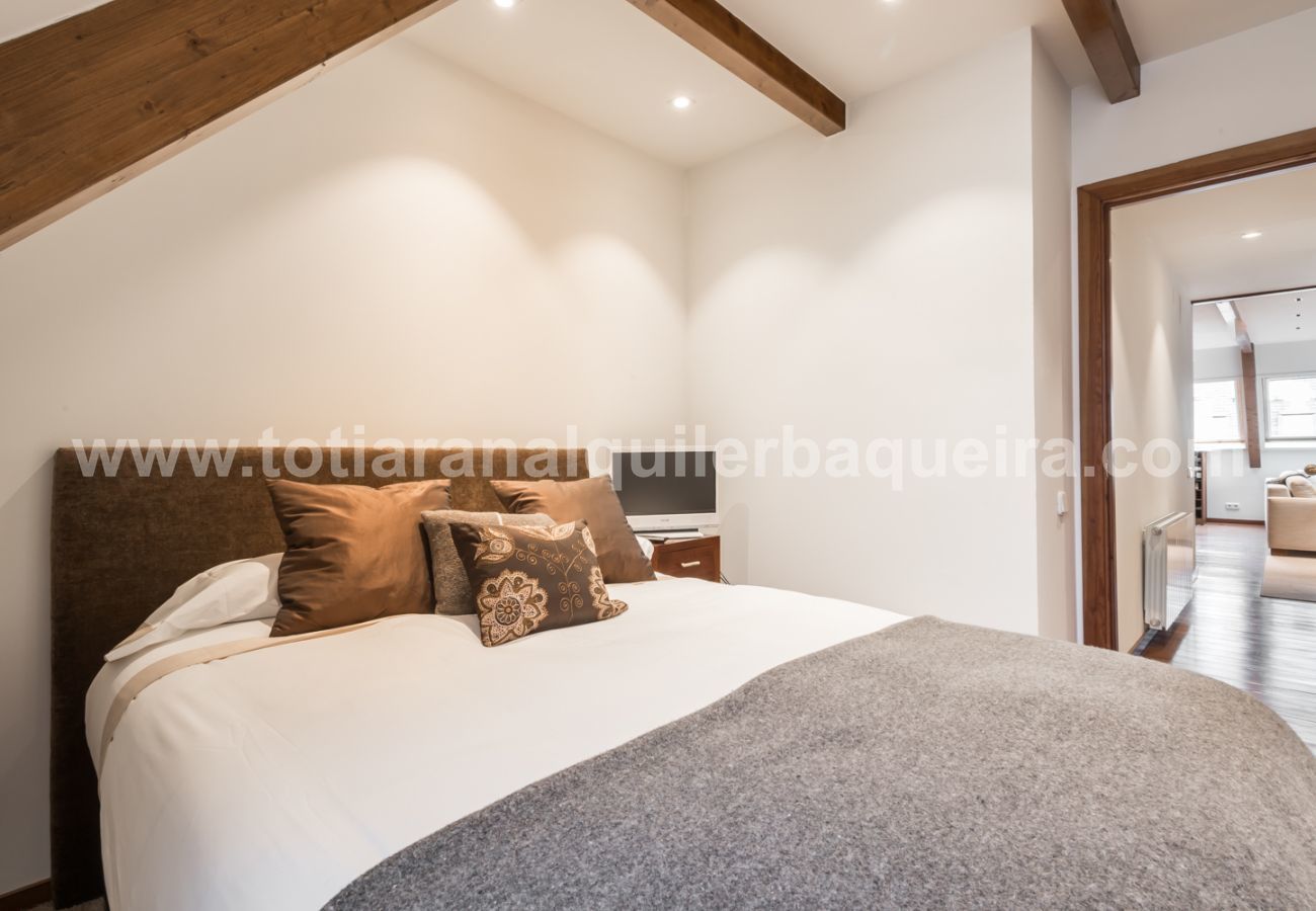 Apartment in Baqueira - Cabirol by Totiaran