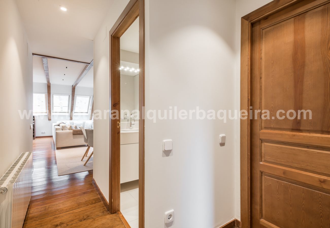 Apartment in Baqueira - Cabirol by Totiaran