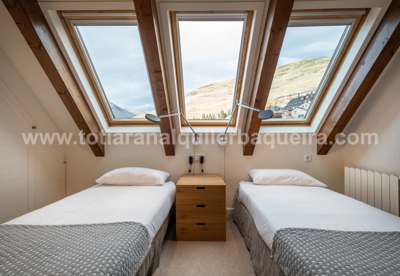 Apartment in Baqueira - Cabirol by Totiaran