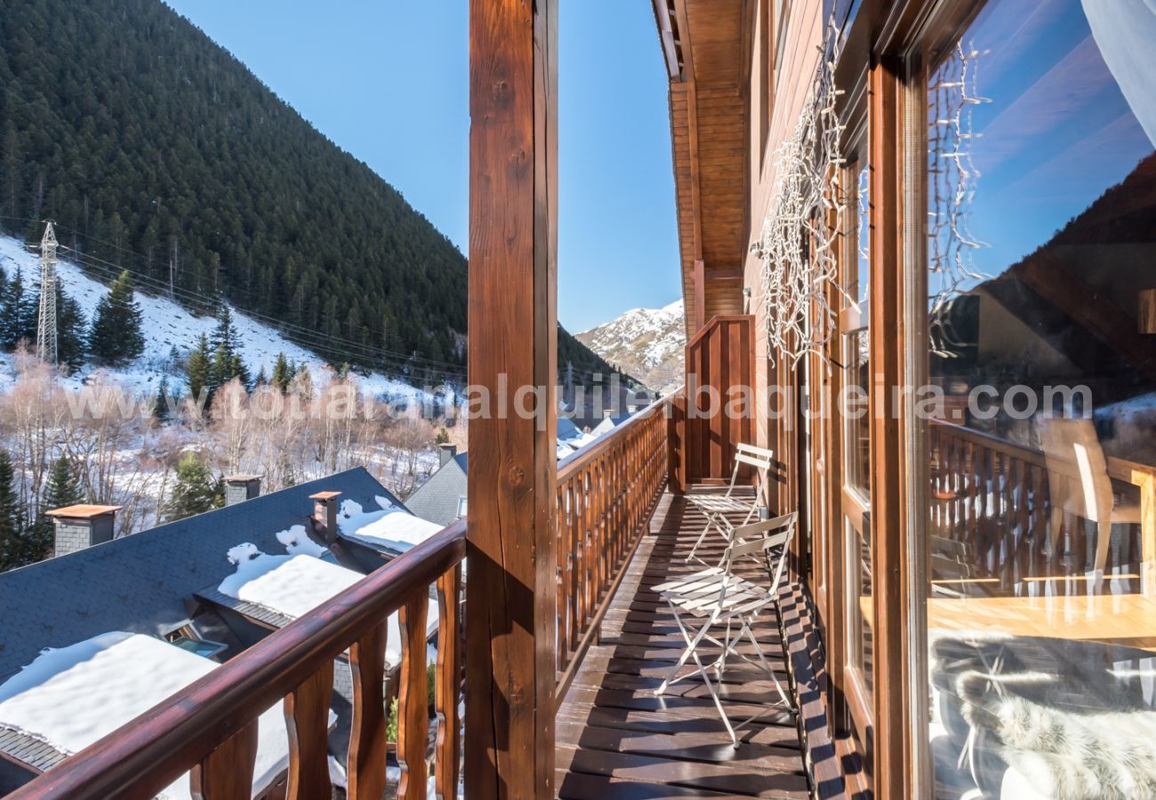 Apartment in Baqueira - Marmotes by Totiaran