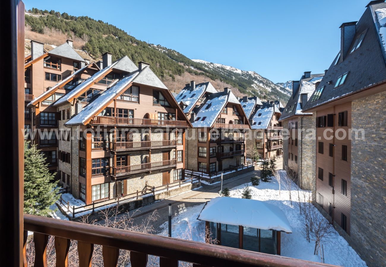 Apartment in Baqueira - Marmotes by Totiaran