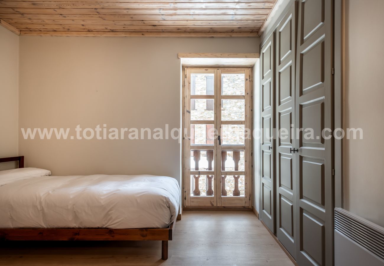 Apartment in Baqueira - Shivau by Totiaran