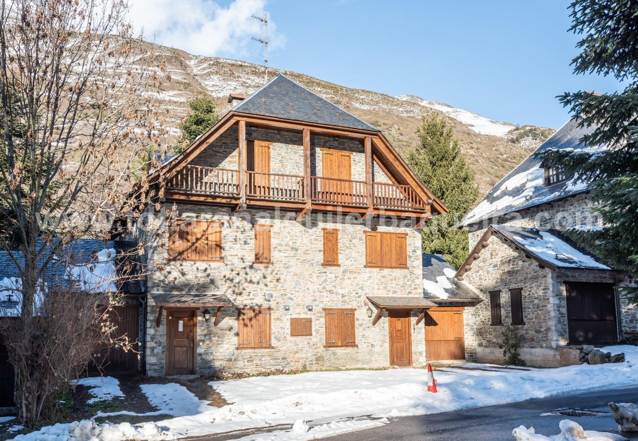 Apartment in Baqueira - Shivau by Totiaran