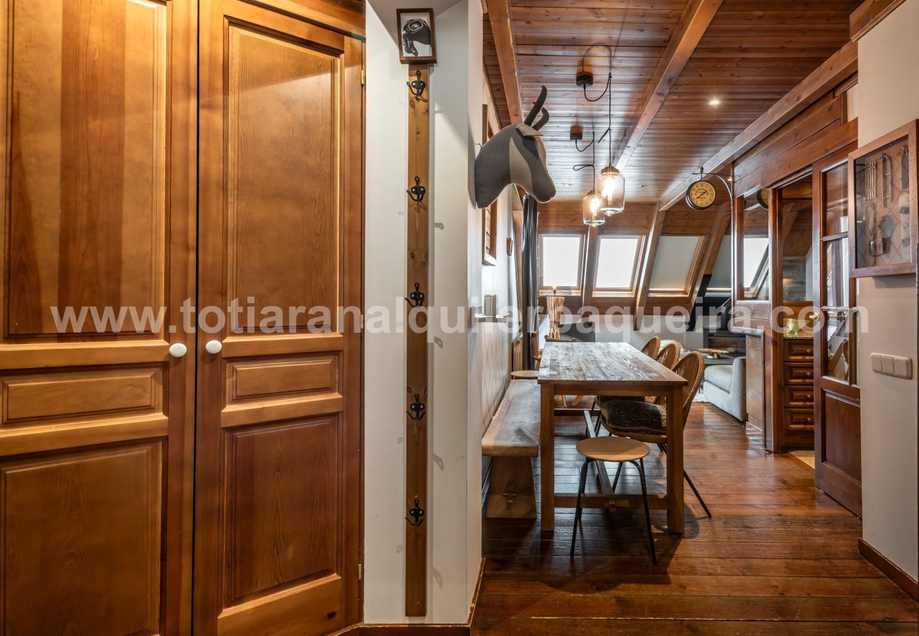 Apartment in Baqueira - Cigalera by Totiaran