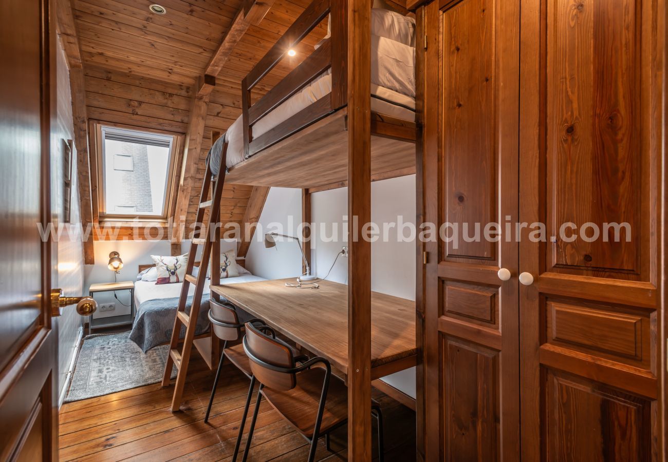 Apartment in Baqueira - Cigalera by Totiaran