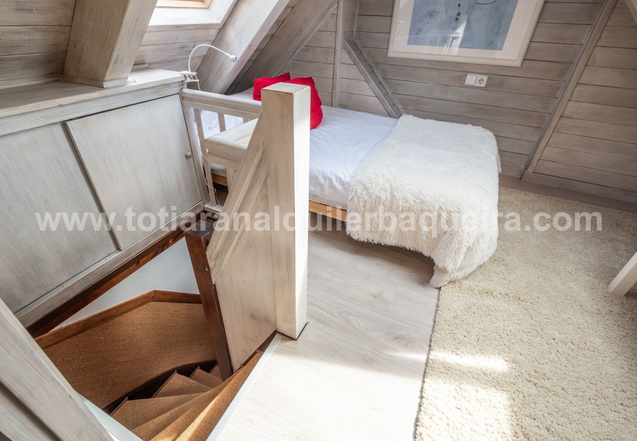 Apartment in Baqueira - Cigalera by Totiaran