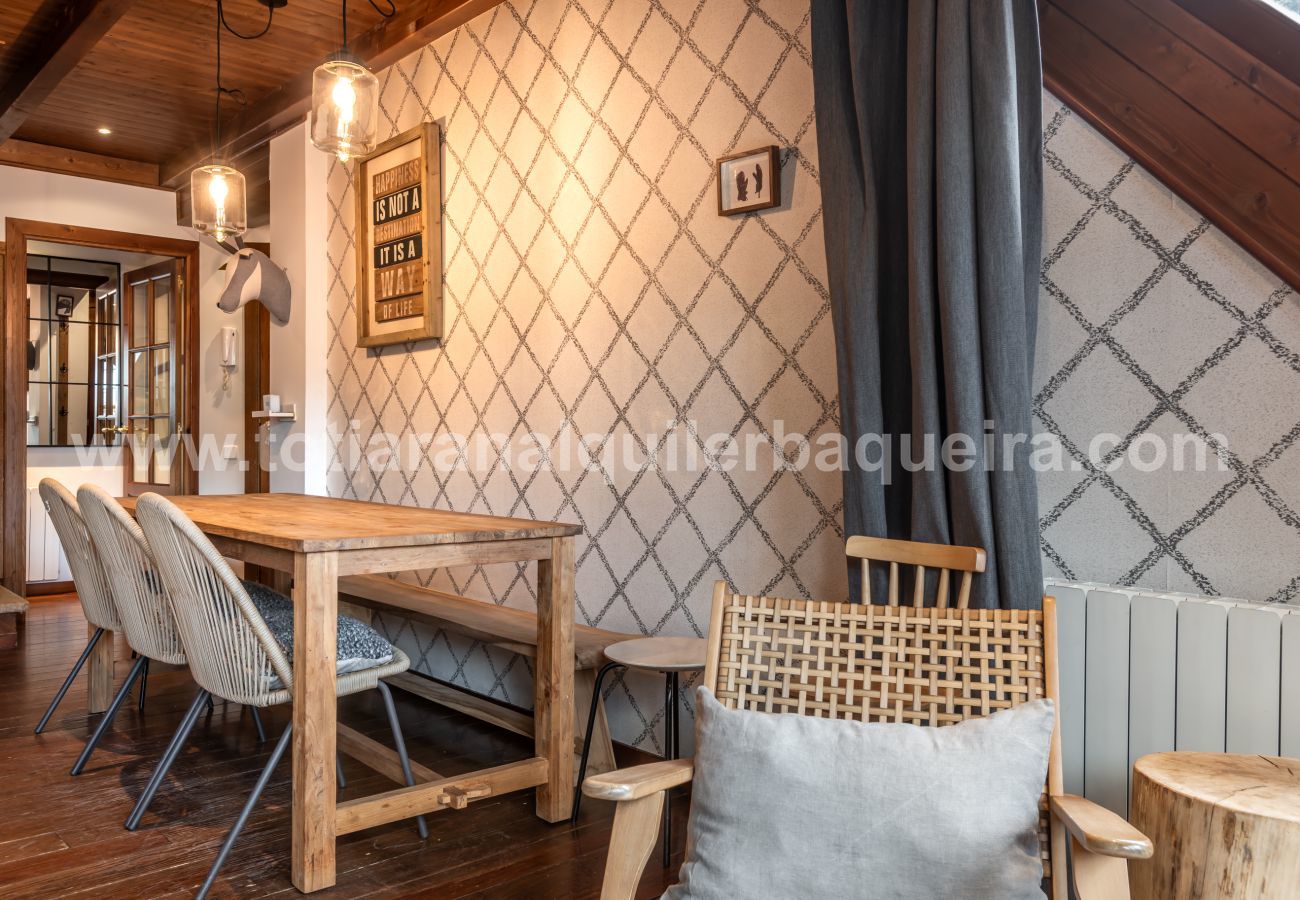 Apartment in Baqueira - Cigalera by Totiaran