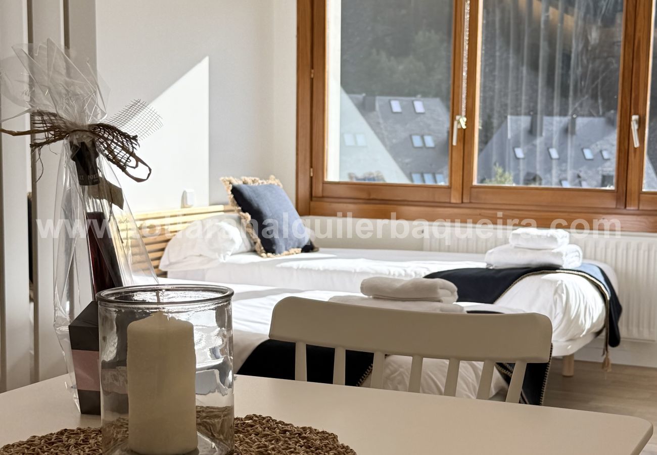 Apartment in Baqueira - Salana by Totiaran