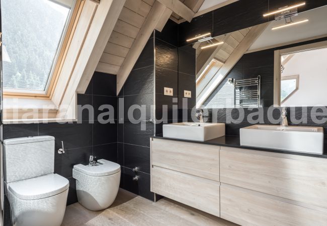 Maison à Baqueira - Casa Eth Mur by Totiaran Maison à Baqueira - Casa Eth Mur by Totiaran
