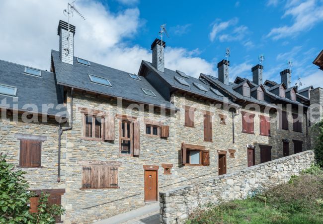 Casa Pujo de Totiaran, située à Salardu, à 5 km de Baqueira 1500