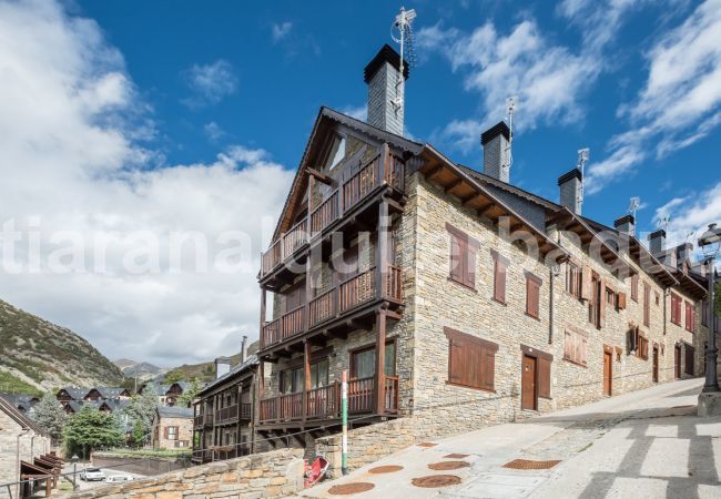 Casa Pujo de Totiaran, située à Salardu, à 5 km de Baqueira 1500