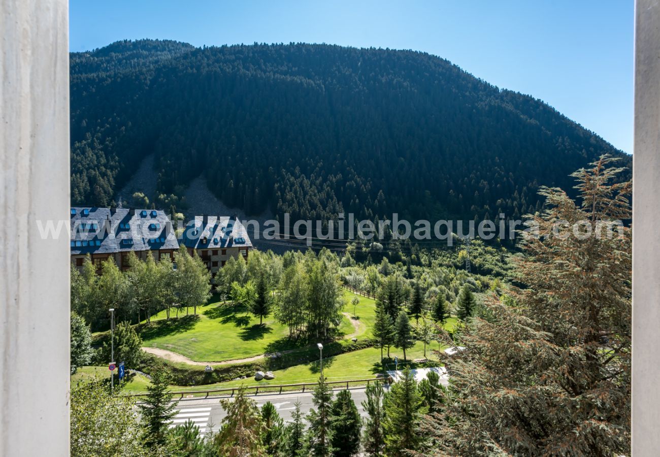 Appartement à Baqueira centre, au pied des pistes