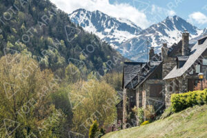 Maisons à Gessa avec vue
